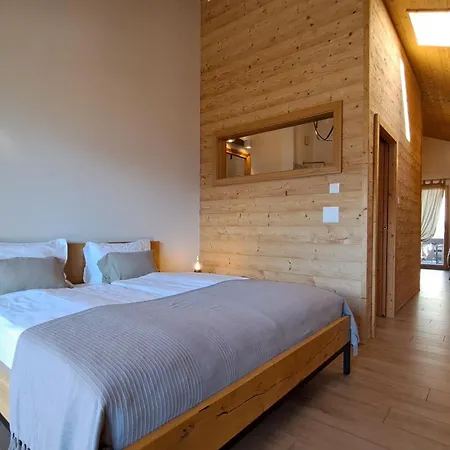 Diognysos B&b, Wellness & Boutique Bed and Breakfast Κρανς Μοντάνα