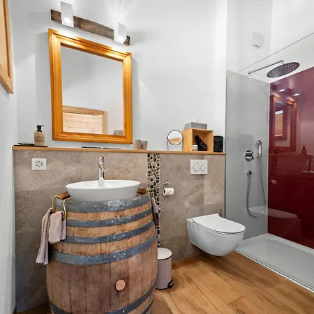Diognysos B&b, Wellness & Boutique Hotel, Valais Diogne 克莱恩 蒙塔纳