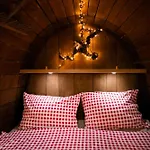 Diognysos B&b, Wellness & Boutique Hotel, Diogne Valais فندق مبيت وإفطار كرانز مونتانا
